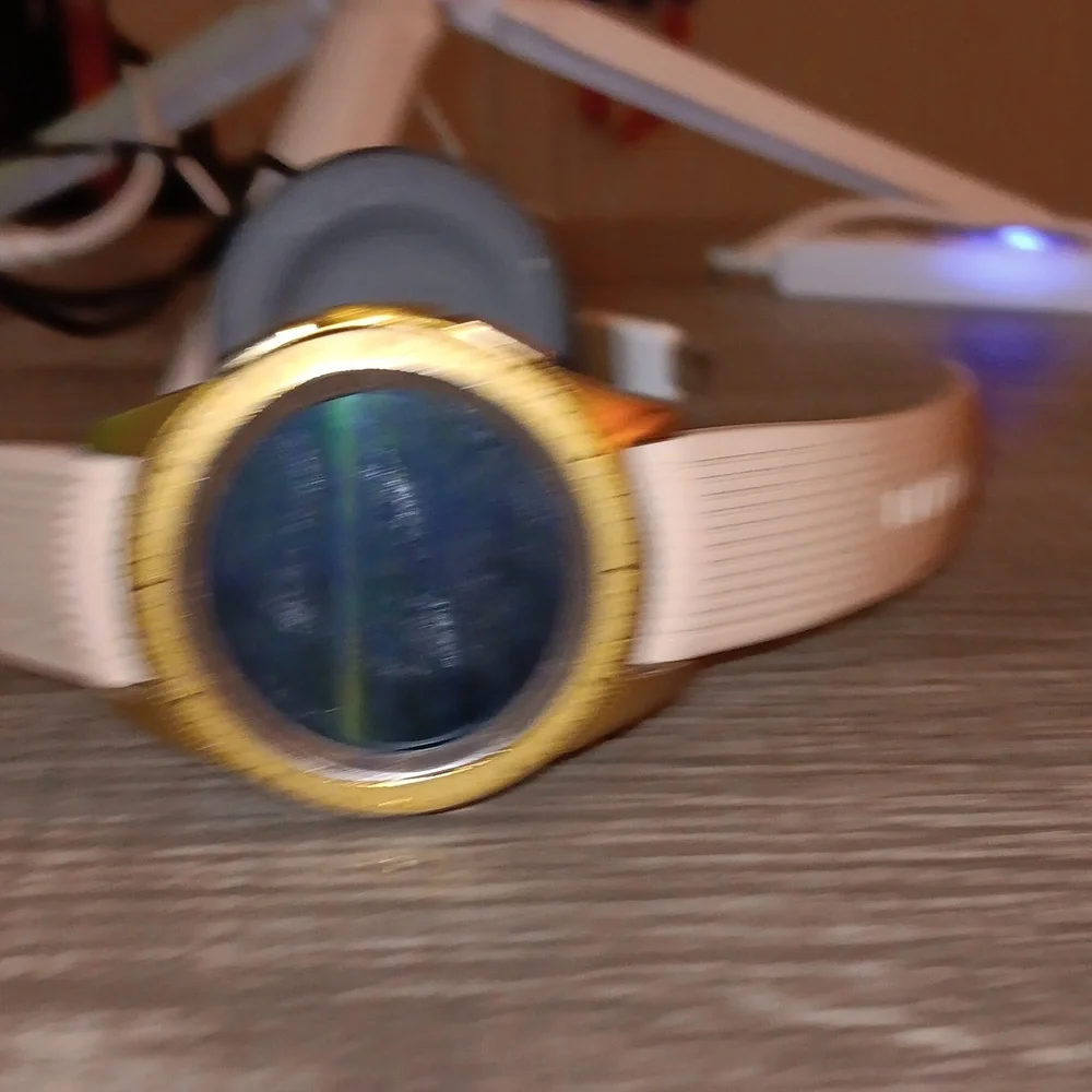 Samsung Galaxy Watch 42mm Rose Gold & Sand colored Strap